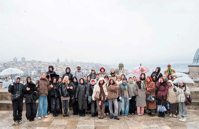 Ковры, граффити и&nbsp;стритфуд: поездка студентов высшего образования в&nbsp;Стамбул